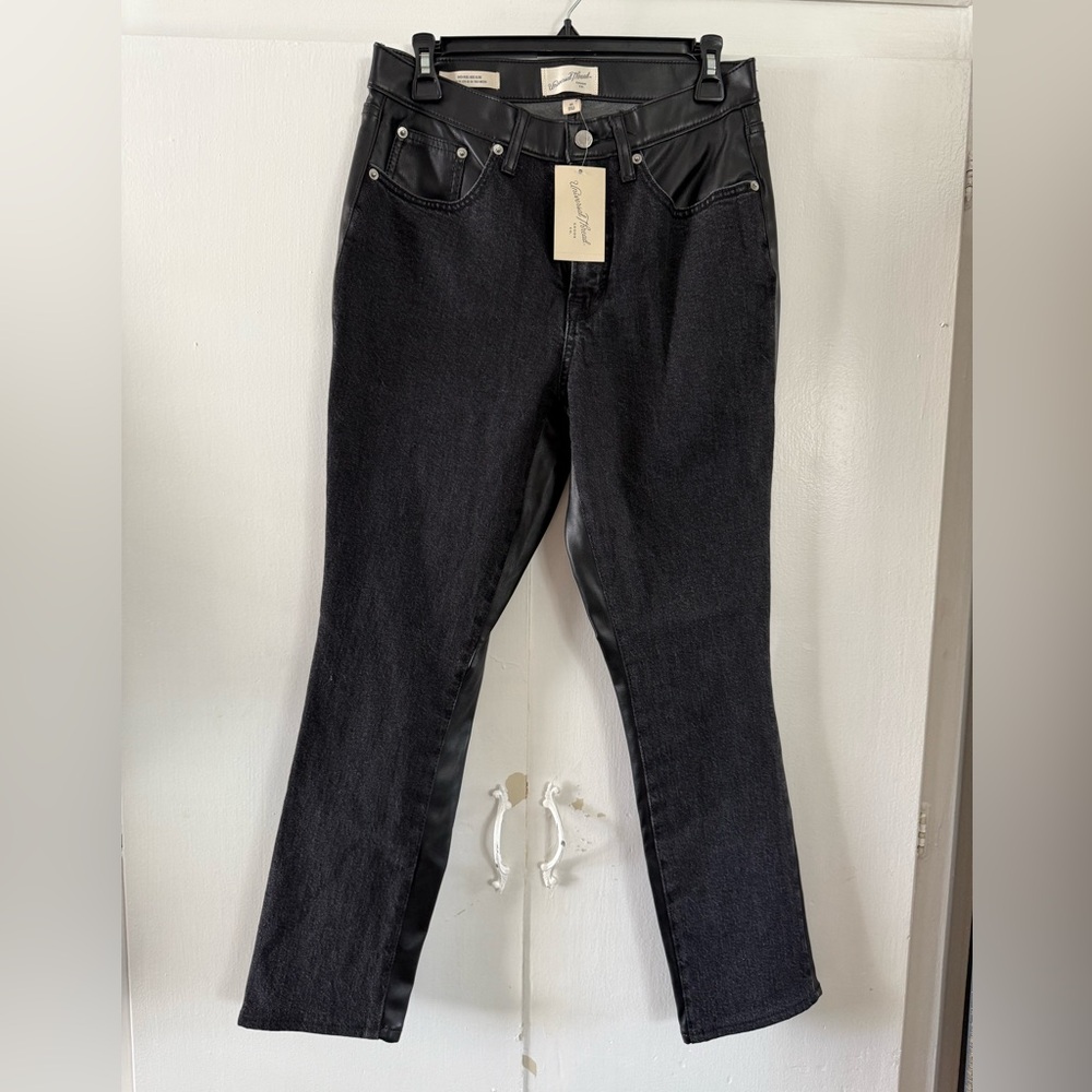 Universal Thread Black Straight Leg Women's Jeans